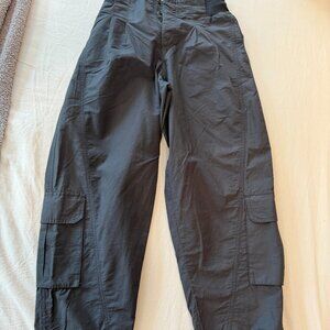 Free People Black Pants with pockets and logo details